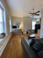 featured image of 922 W 3rd St #4