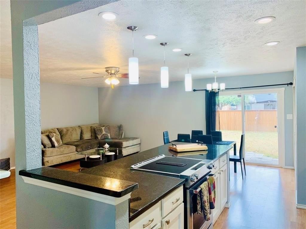 5661 Phelps St - Photo 4 of 22