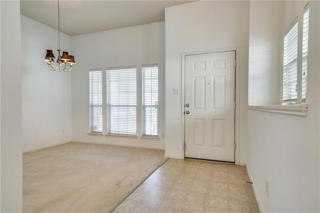 2314 Hillside Dr - Photo 2 of 10