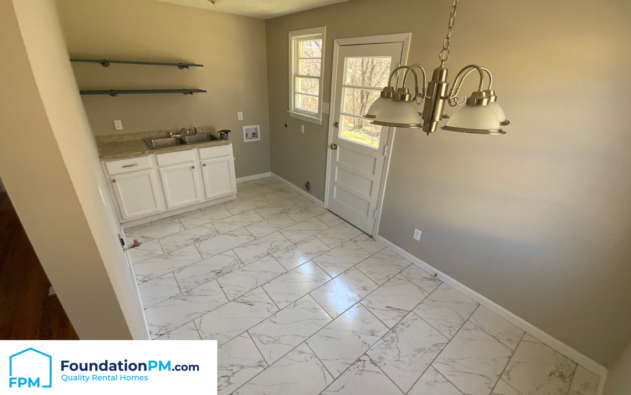 415 Carbon Cv #1 - Photo 3 of 10