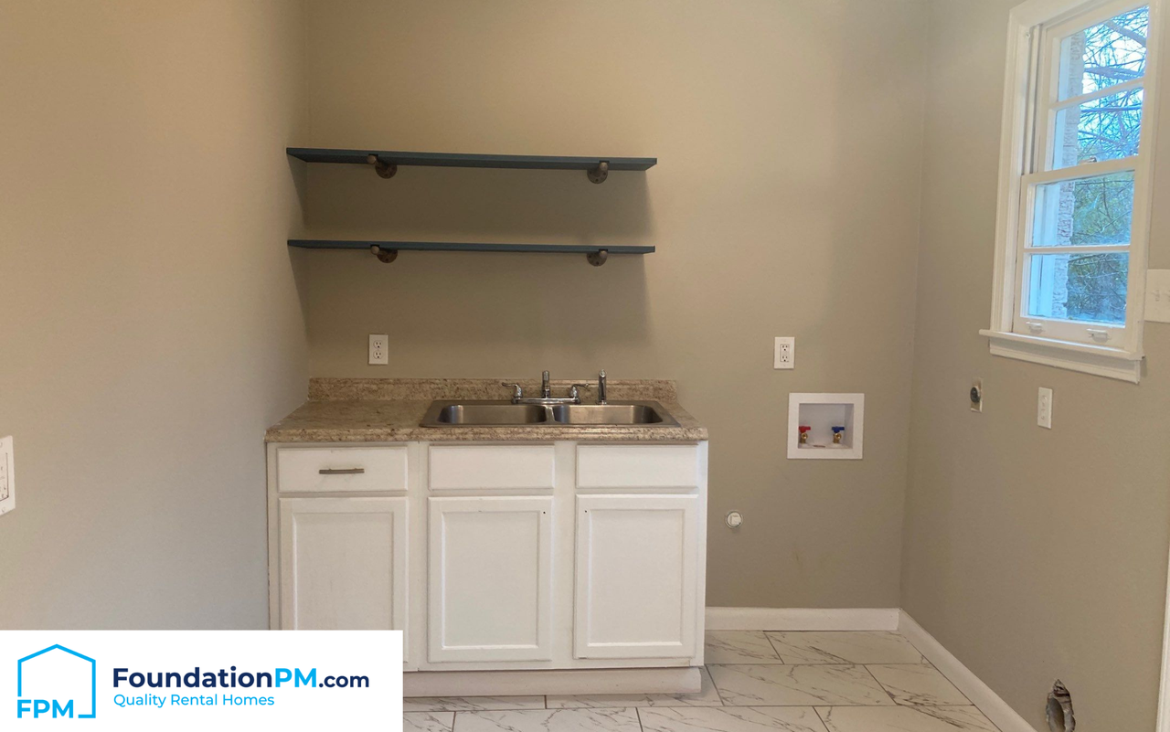 415 Carbon Cv #1 - Photo 4 of 10