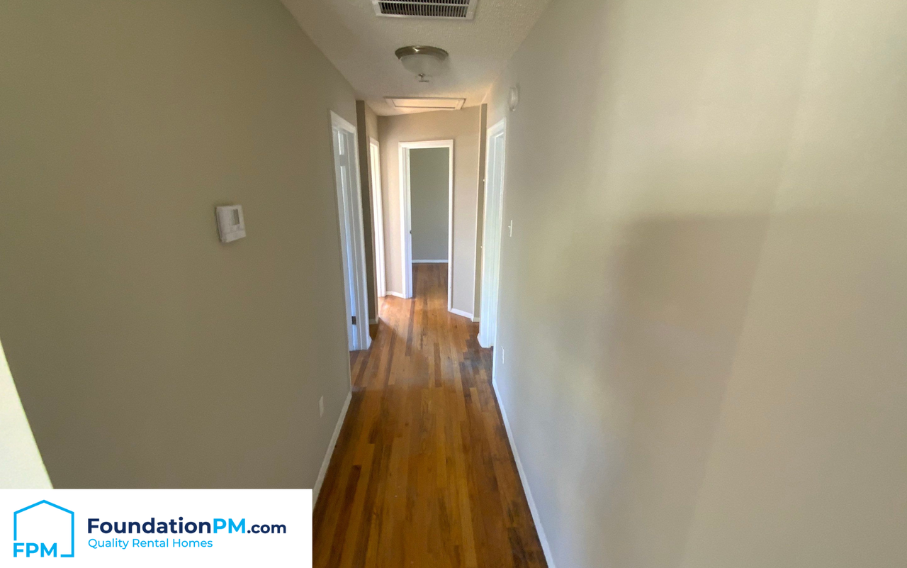 415 Carbon Cv #1 - Photo 6 of 10