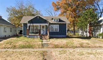 featured image of 2209 N Broadway St #1