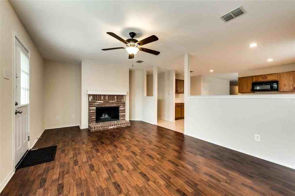 716 Rainsville Dr - Photo 3 of 20