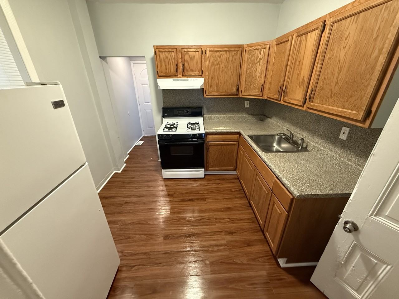 1104 Baring St #1 - Photo 3 of 21