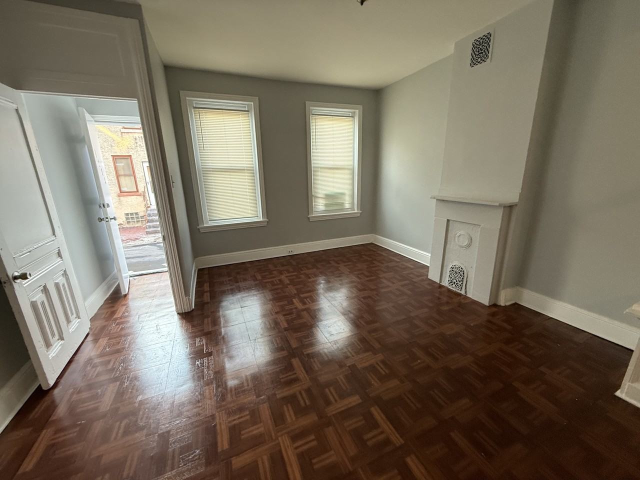 1104 Baring St #1 - Photo 6 of 21