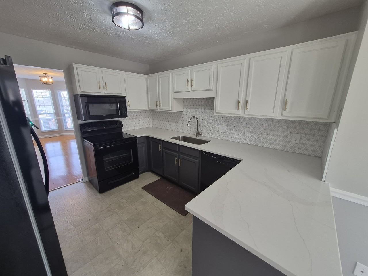 307 Chiswick Ct #1 - Photo 4 of 20