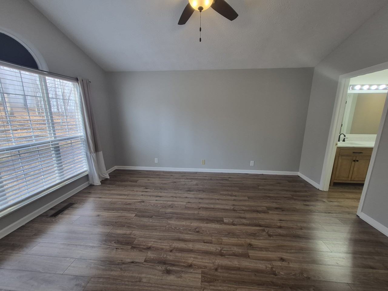 307 Chiswick Ct #1 - Photo 6 of 20