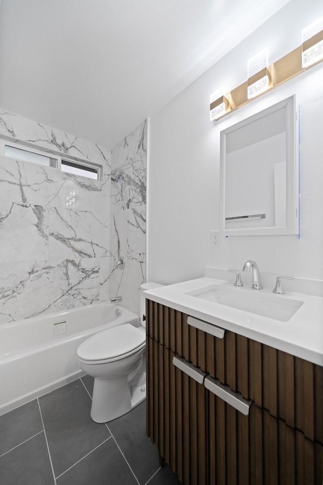 592 Hamilton St #C - Photo 4 of 8