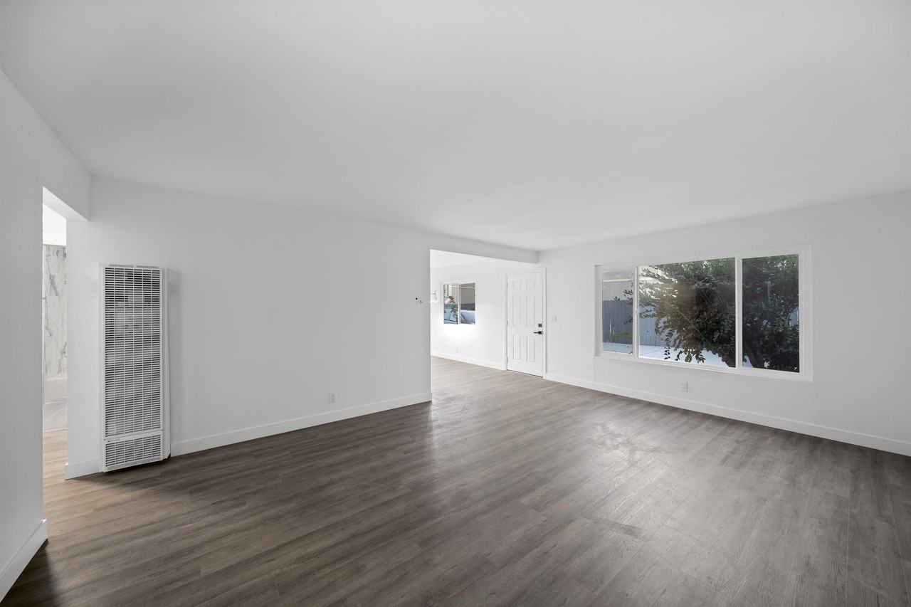592 Hamilton St #C - Photo 6 of 8