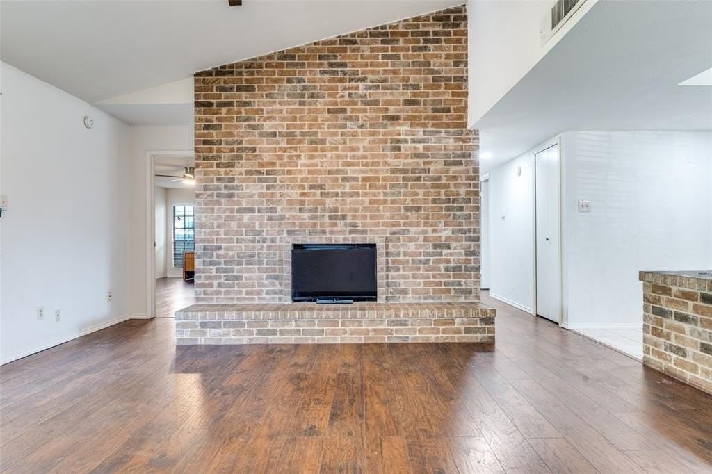 1109 Lesa Ln - Photo 5 of 20