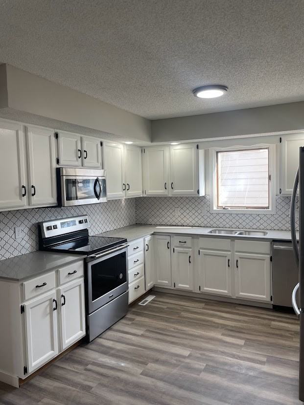 1906 W Euclid Ave #1 - Photo 2 of 11