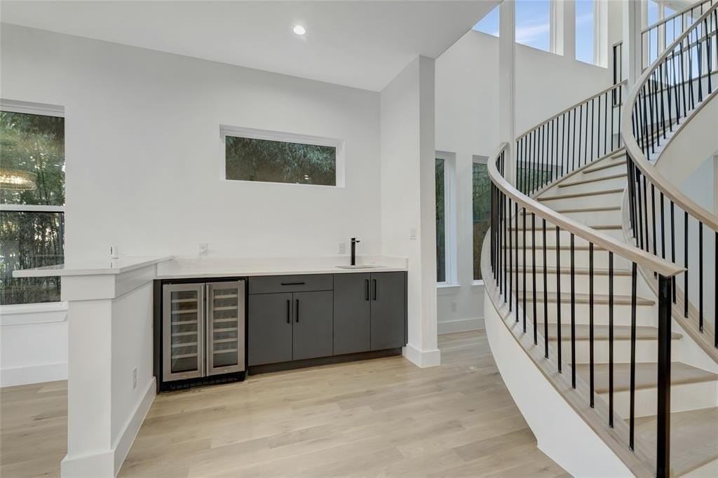 3722 Fairfax Ave - Photo 7 of 24