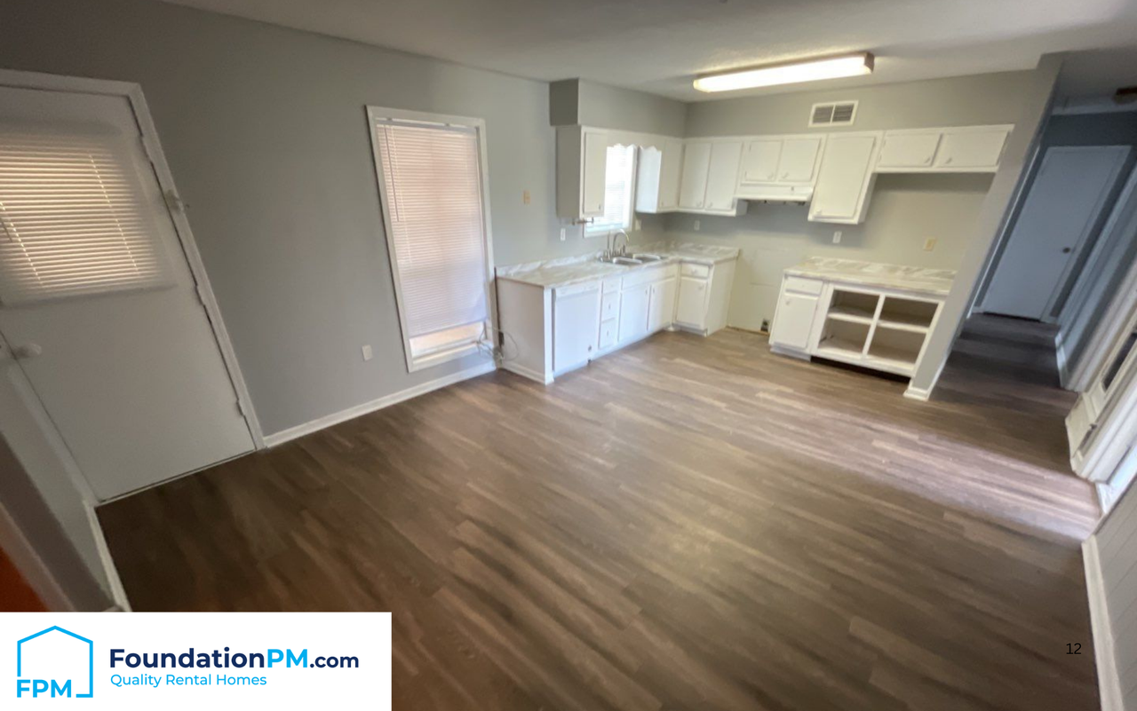 968 Chesterton Dr #1 - Photo 3 of 12