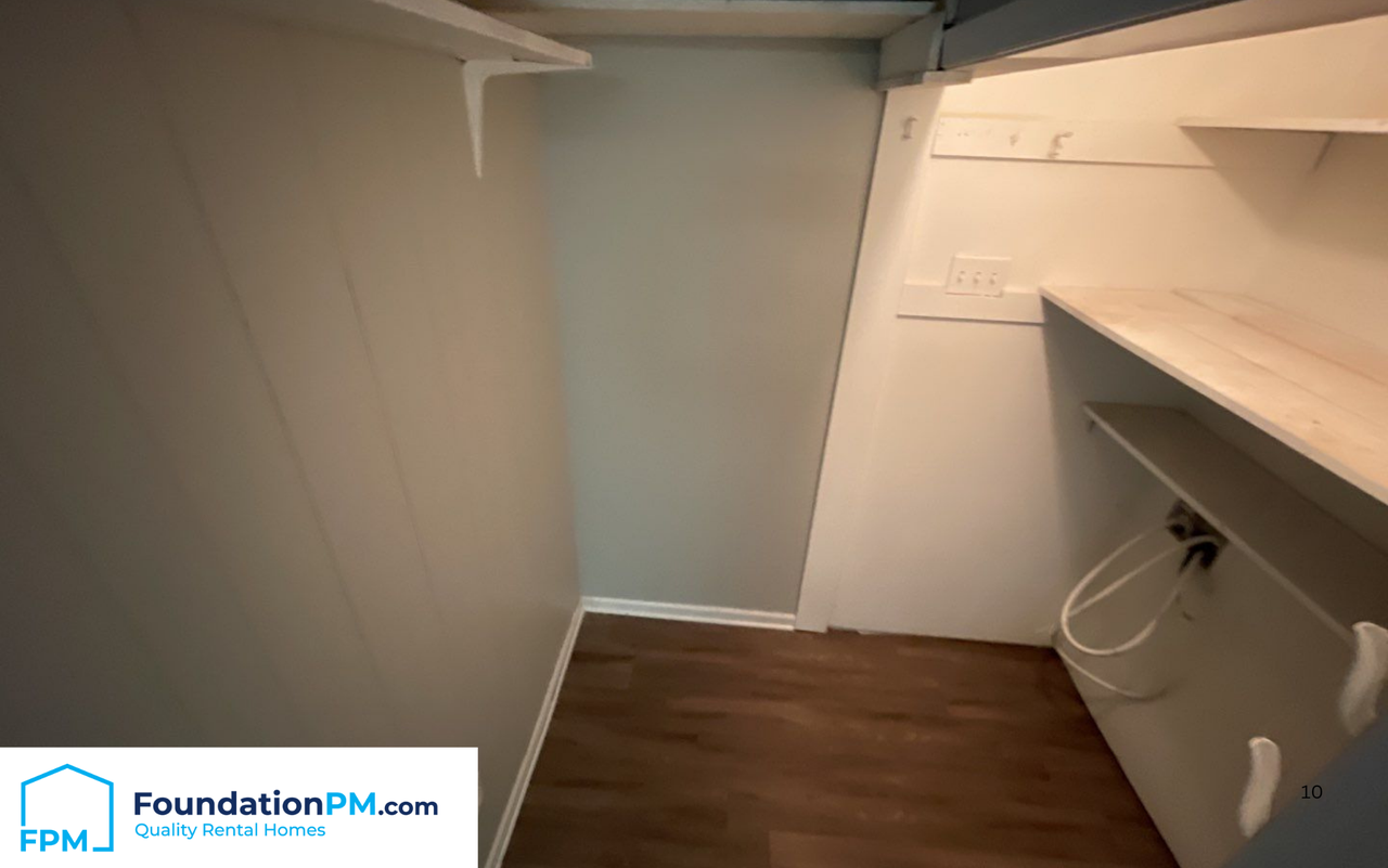 968 Chesterton Dr #1 - Photo 4 of 12