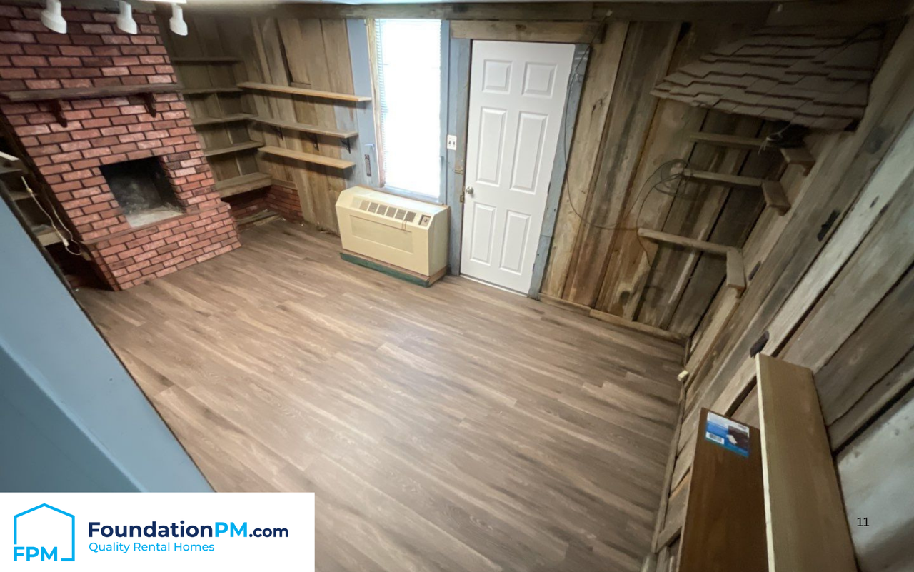 968 Chesterton Dr #1 - Photo 5 of 12