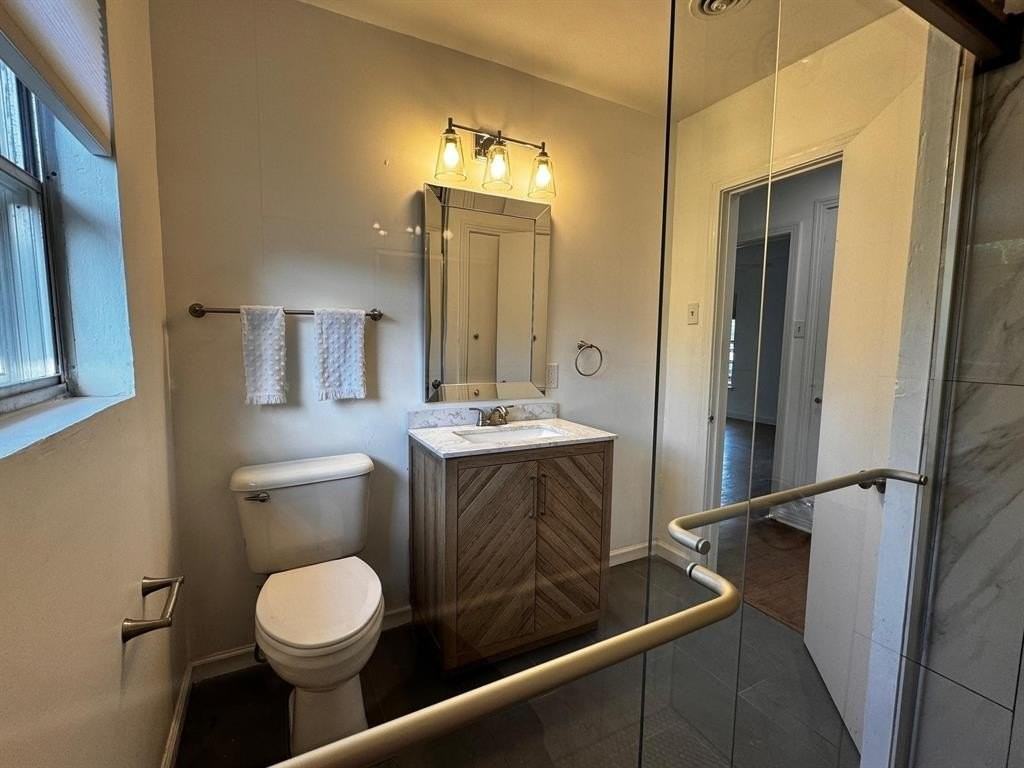 6227 Saint Moritz Ave - Photo 4 of 21