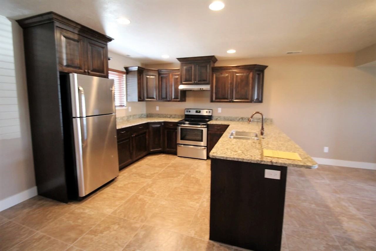 563 W 1400 N #103 - Photo 2 of 14