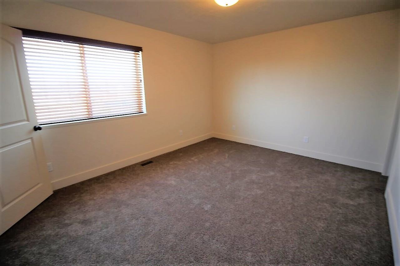 563 W 1400 N #103 - Photo 7 of 14