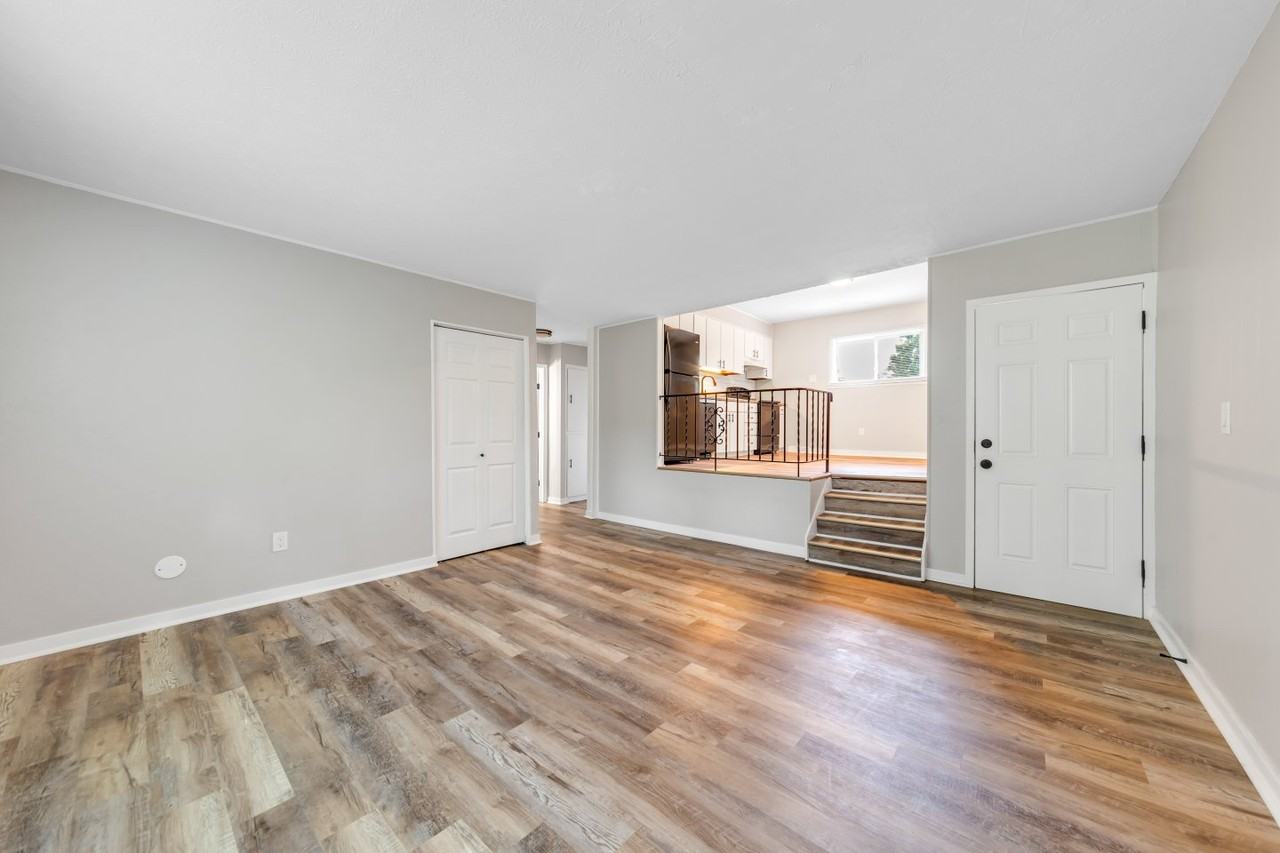 522 Eastmoor Blvd #A - Photo 2 of 11