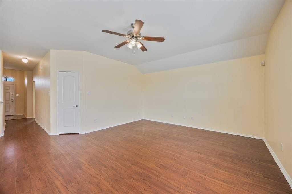 2508 Pioneer Bluffs Rd - Photo 3 of 24