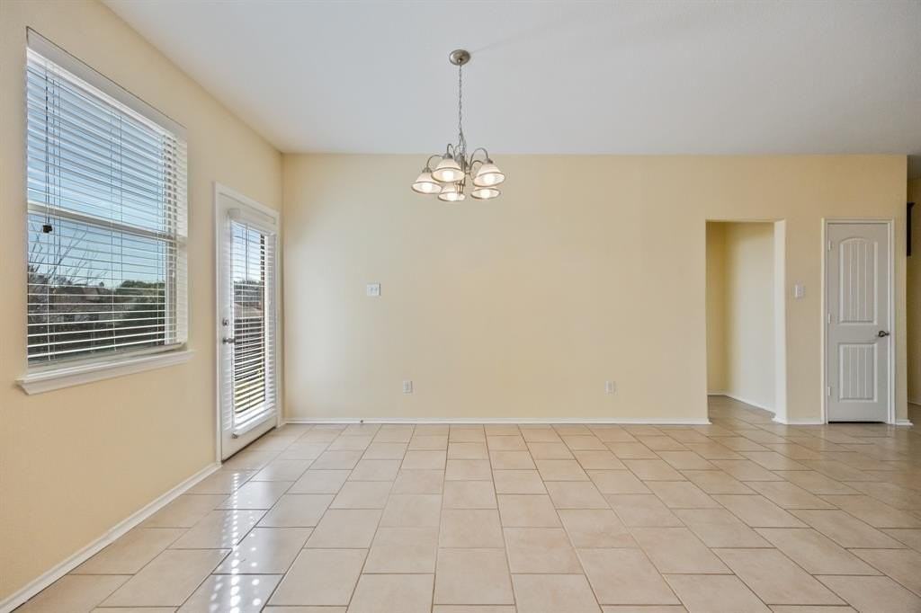 2508 Pioneer Bluffs Rd - Photo 5 of 24