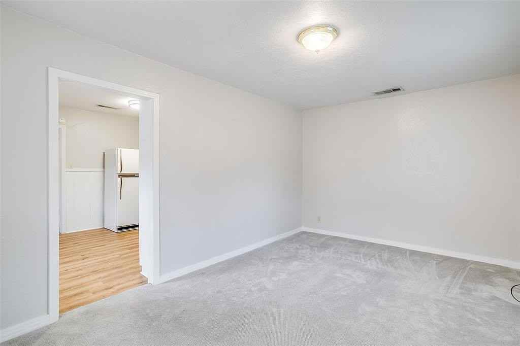 1825 Frederick St - Photo 2 of 15