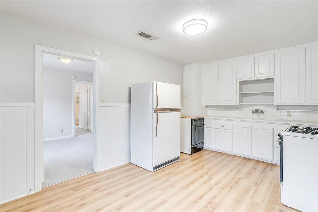 1825 Frederick St - Photo 4 of 15