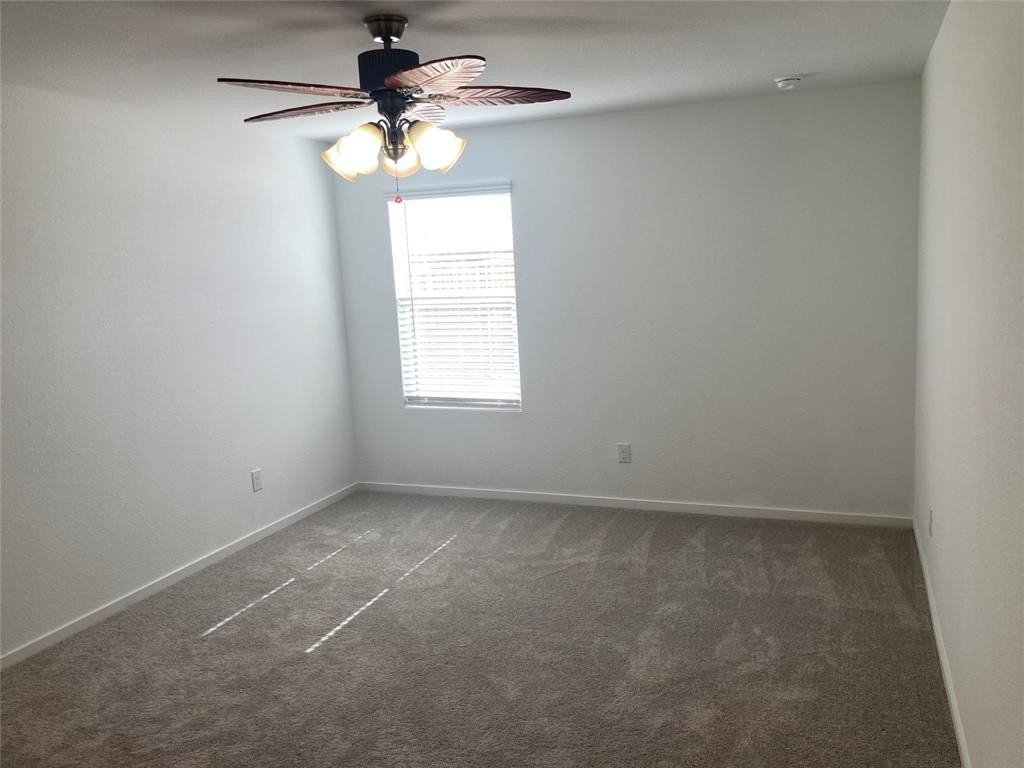 1520 Elliot Rd - Photo 5 of 29