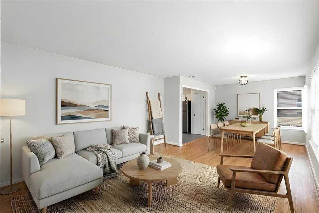 8633 Westglen Dr - Photo 3 of 26