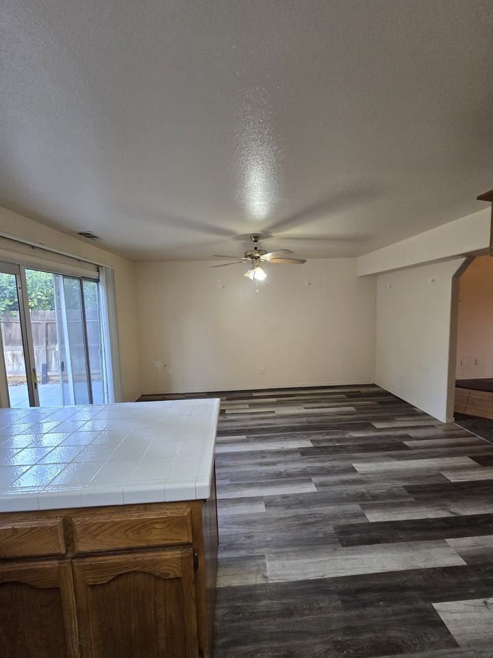 5634 W Paul Ave #1 - Photo 6 of 19