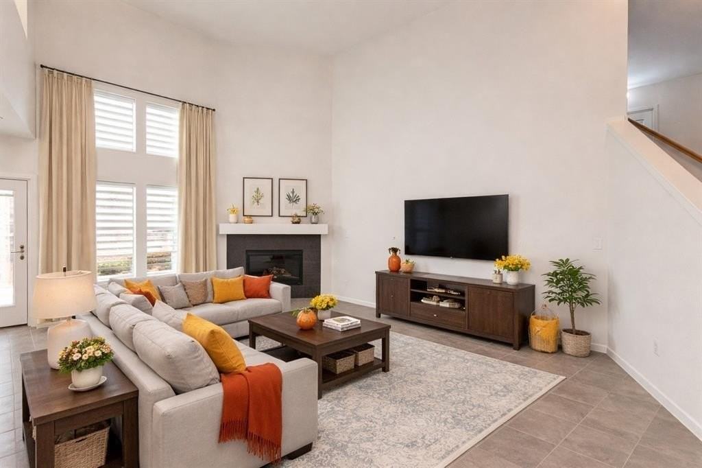 3517 Iron Horse Dr - Photo 6 of 36