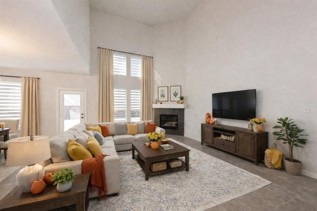 3517 Iron Horse Dr - Photo 7 of 36