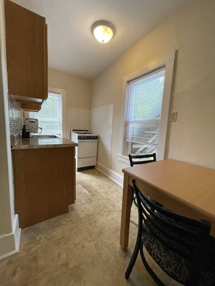 513 8th Avenue 2 - 1 #1 - Photo 6 of 18