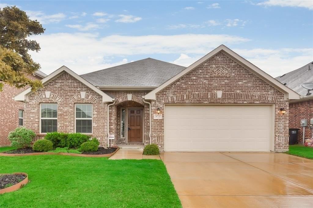 4721 Lazy Oaks St - Photo 2 of 30