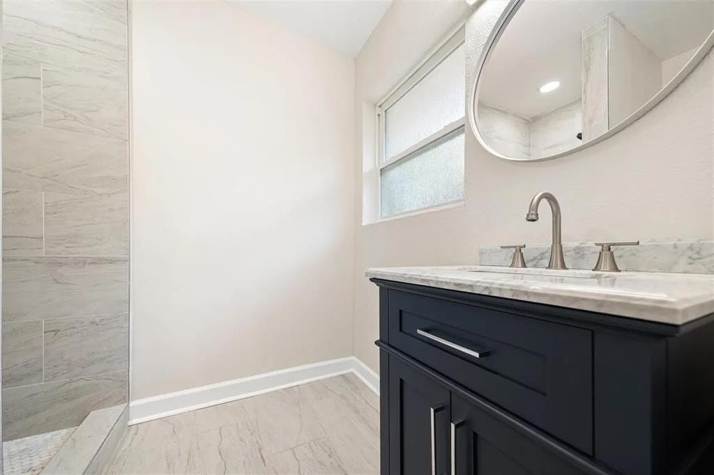 4409 Steven St - Photo 7 of 13