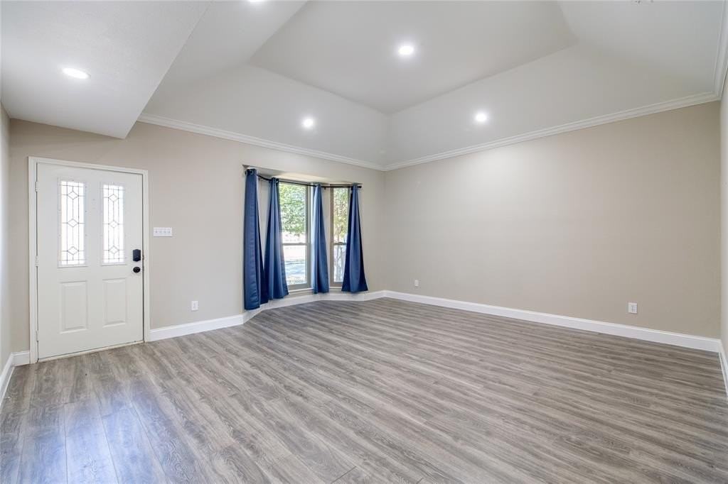 10909 Promise Land Dr - Photo 3 of 27