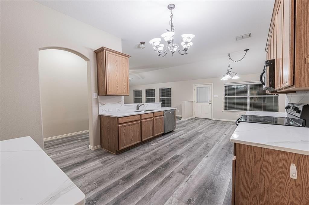 414 Tarpan Trl - Photo 2 of 11