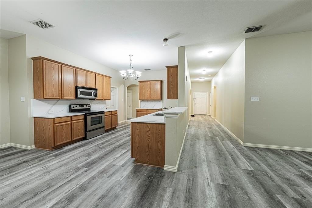 414 Tarpan Trl - Photo 4 of 11