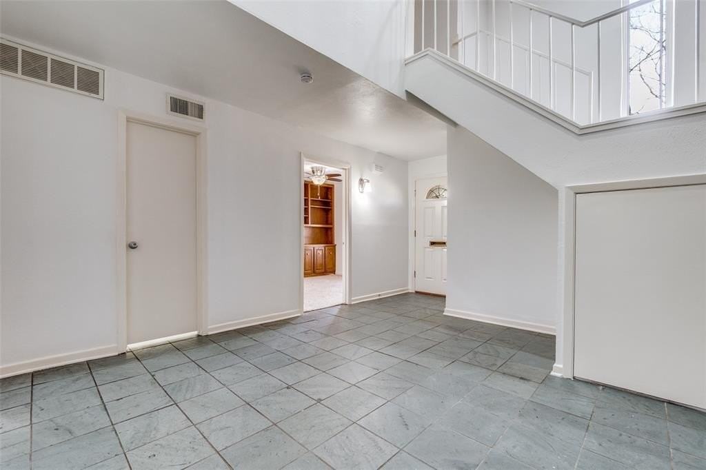 7608 Woodthrush Dr - Photo 6 of 25