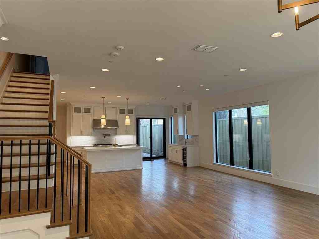 4412 Emerson Ave - Photo 7 of 16