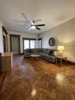 featured image of 1051 W 4th St #1