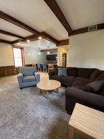 featured image of 904 W 4th St #1