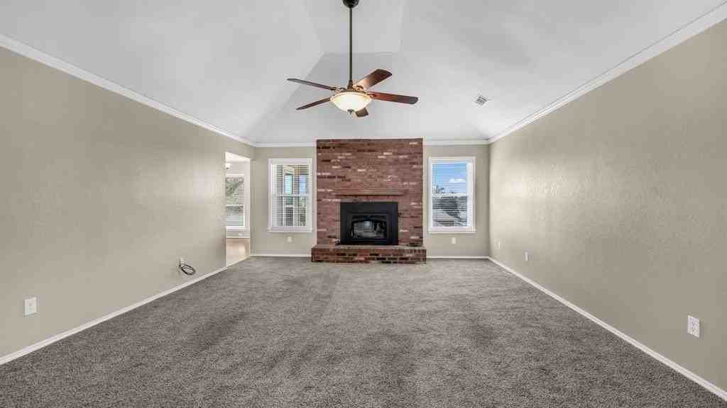 10041 Regent Row St - Photo 7 of 31