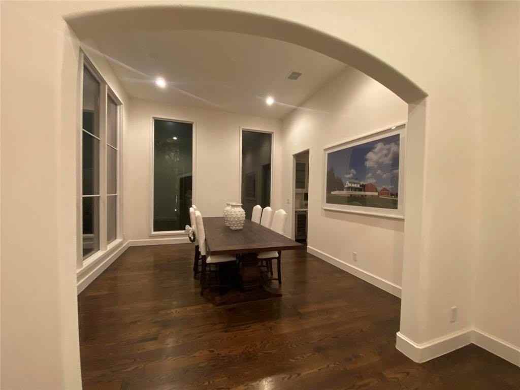 5110 Elsby Ave - Photo 3 of 16