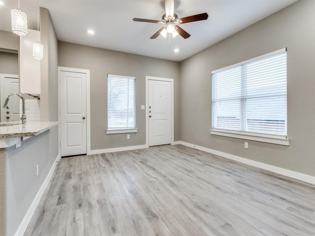 3207 Karen St - Photo 4 of 25