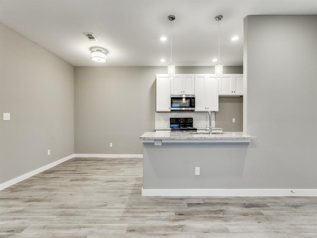 3207 Karen St - Photo 7 of 25