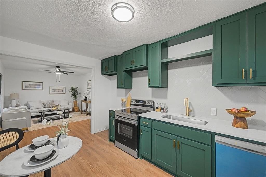 7349 Pensacola Ave - Photo 3 of 8