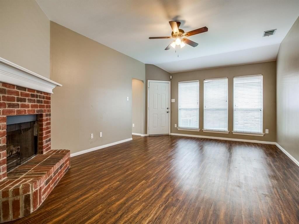 129 Lipan St - Photo 5 of 25