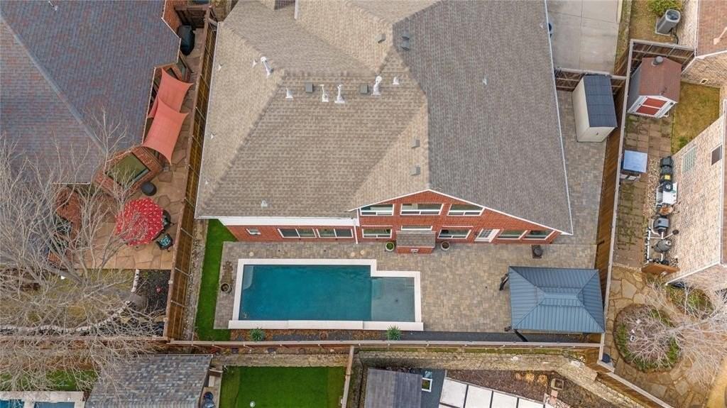 2317 Creek Ridge Dr - Photo 2 of 38